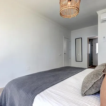 Cadiz - Gerenoveerd Met Groot Balkon & Zeezicht Apartament Estepona
