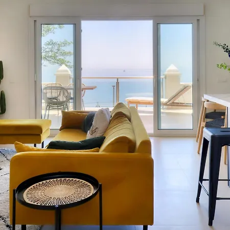 Cadiz - Gerenoveerd Met Groot Balkon & Zeezicht *