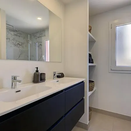 Apartment Cadiz - Gerenoveerd Met Groot Balkon & Zeezicht Estepona