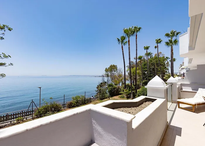 Cadiz - Gerenoveerd Met Groot Balkon & Zeezicht * 埃斯特波纳