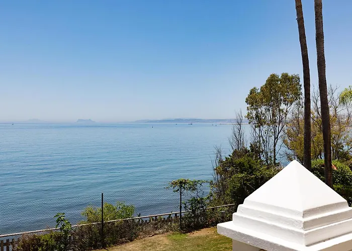 Cadiz - Gerenoveerd Met Groot Balkon & Zeezicht 埃斯特波纳