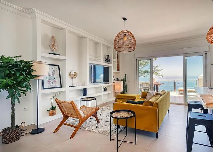 Cadiz - Gerenoveerd Met Groot Balkon & Zeezicht 公寓 埃斯特波纳