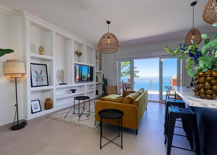 公寓 Cadiz - Gerenoveerd Met Groot Balkon & Zeezicht 埃斯特波纳