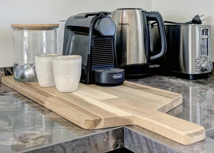 Cadiz - Gerenoveerd Met Groot Balkon & Zeezicht 公寓 埃斯特波纳